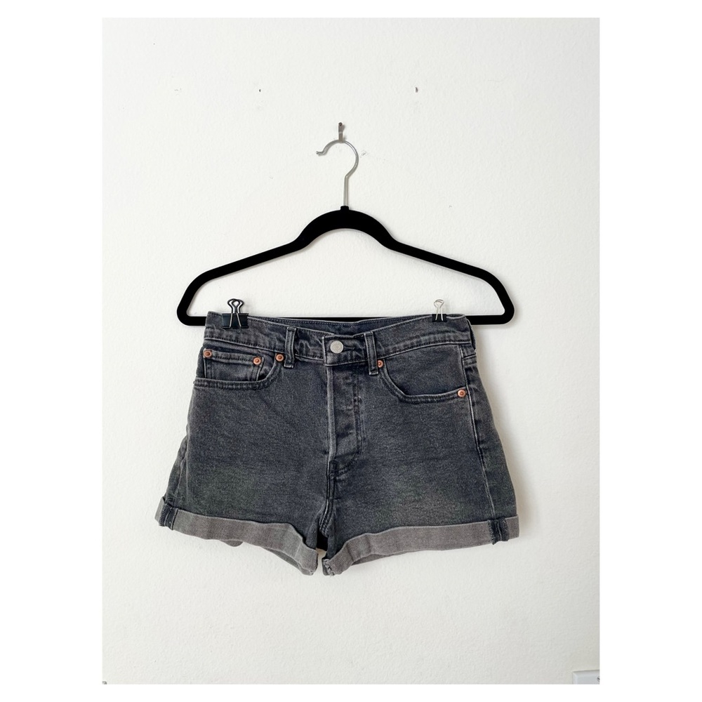 Levi's High Rise Wedgie Shorts Size 27